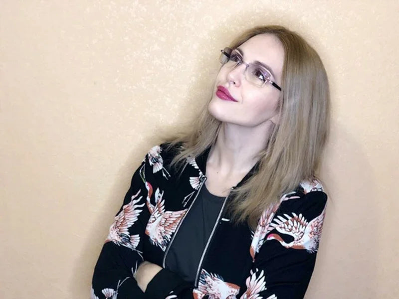 Bifocal Reading Glasses for Near and Far Vision