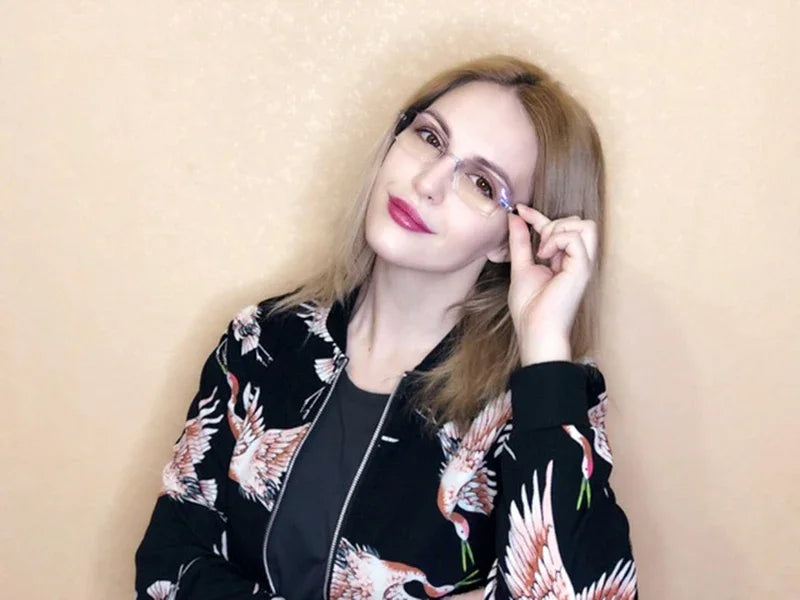 Bifocal Reading Glasses for Near and Far Vision